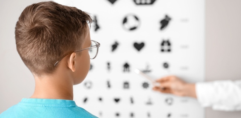 baby boy eye test session